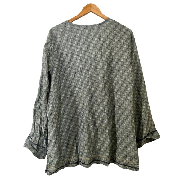 Flax Patterned Button Down Shirt - Picture 2 of 3